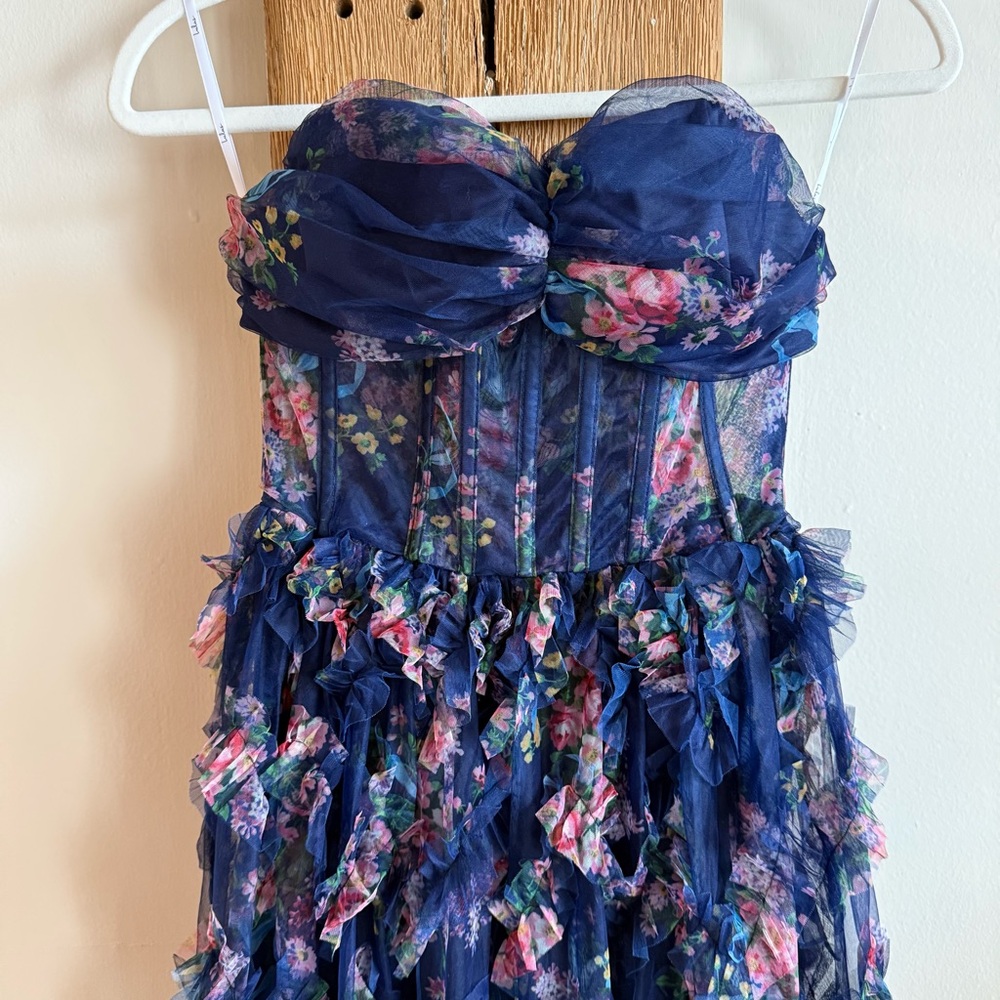 Lulu's Floral & Sheer Maxi - Picture 5 of 13